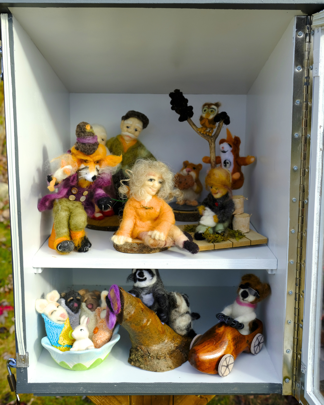 Miriam Tetler -  A Needle-Felted Wool Artist from Embrun Ontario